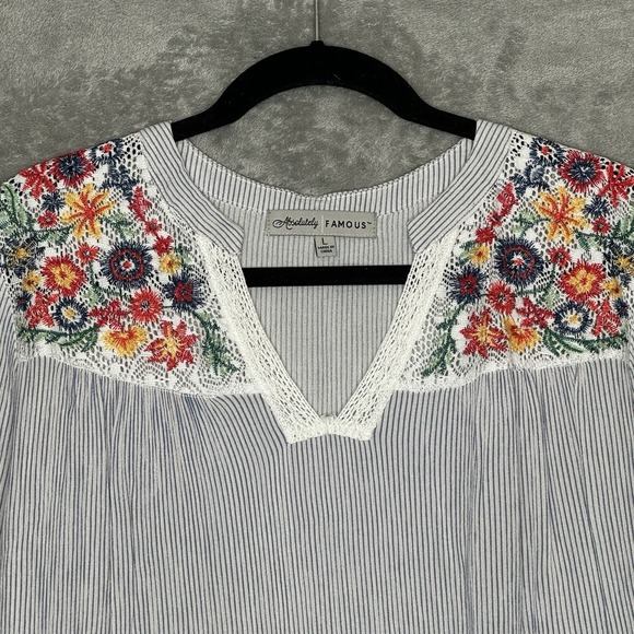 Absolutely Famous Large Top Shirt Gray Striped V Neck Bell 3/4 Sleeve Womens - Picture 4 of 8